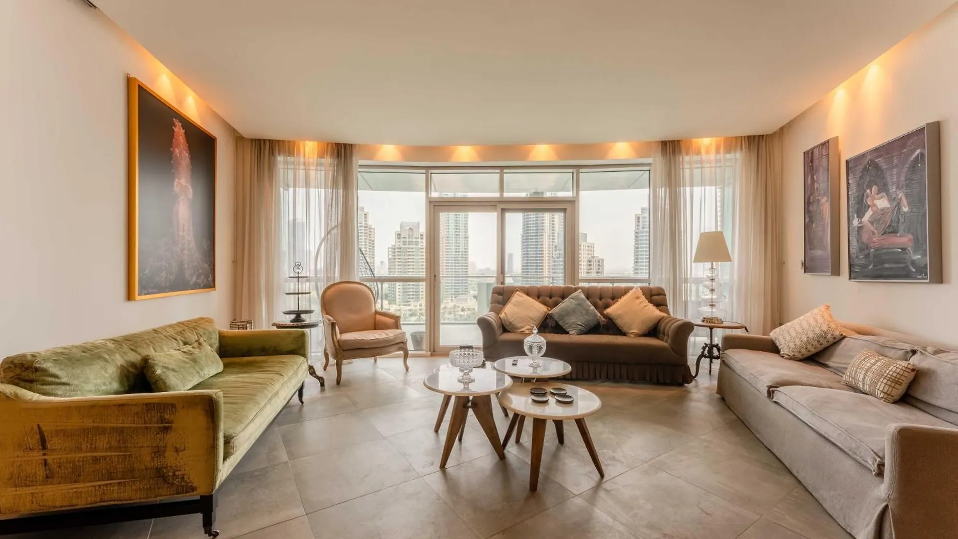 Stunning 3-Bedroom Marina View Apartment Dubái